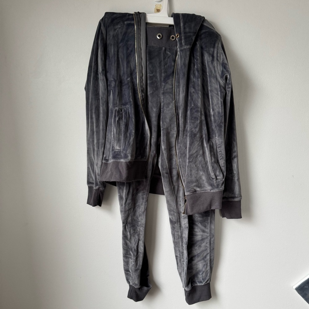 Size S White Mark Gray Velour Sweat Suit